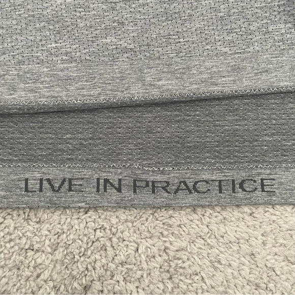 Lululemon Metal Vent 2.0 T-Shirt - Picture 5 of 6